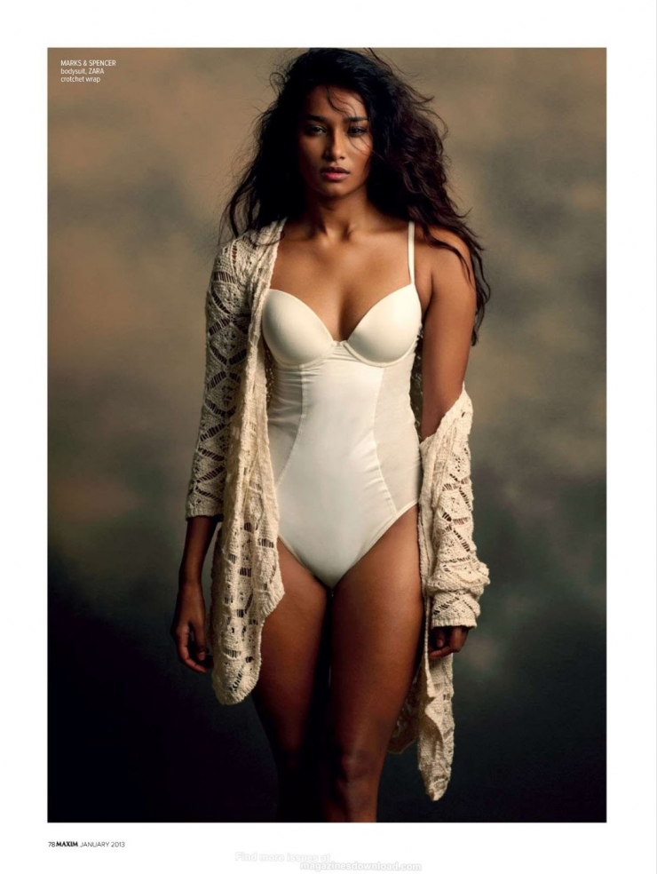 Nidhi Sunil in lingerie