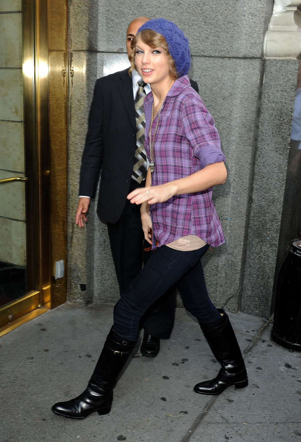 Taylor Swift arriving David Letterman Show October 26, 2010 