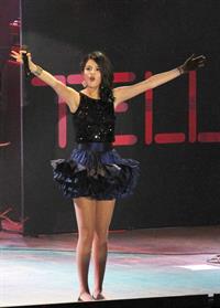 Selena Gomez performance in Pomona, September 18, 2010 