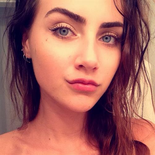 Anna Wolf taking a selfie