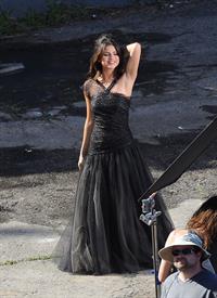 Behind the scenes of Selena Gomez's new video, 'Who Says' 