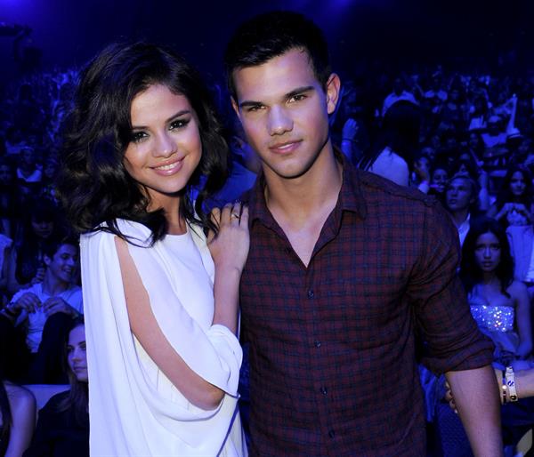 Selena Gomez at the 2010 Teen Choice Awards at the Gibson Amphitheatre on August 8 