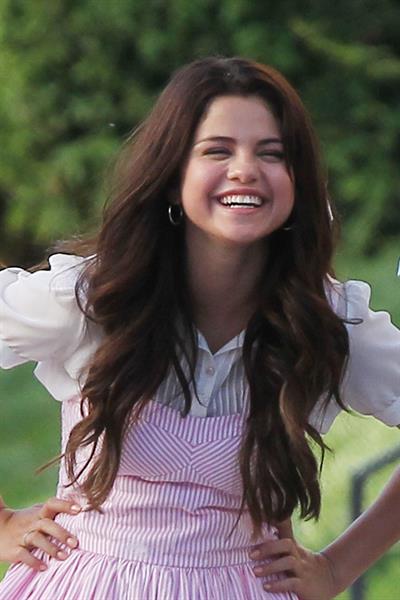 Selena Gomez - Shares an on screen kiss with her co star while filming in Sherman Oaks August 10, 2012