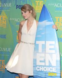 Taylor Swift at the 2011 Teen Choice Awards August 07, 2011 
