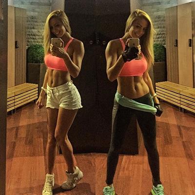 Yanita Yancheva taking a selfie