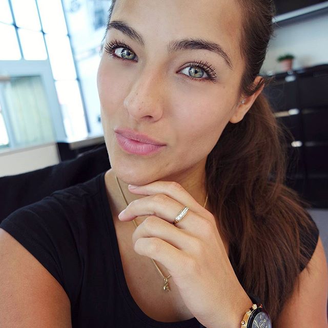 Nochtli Peralta Alvarez Selfie Pictures Nochtli Peralta Alvarez taking a selfie