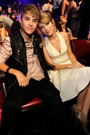 Taylor Swift at the 2011 Teen Choice Awards August 07, 2011 