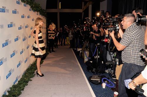 Taylor Swift at the KIIS FM 2012 Jingle Ball concert at Nokia Theatre in Los Angeles - December 1, 2012 