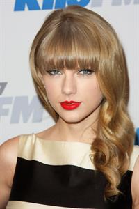 Taylor Swift at the KIIS FM 2012 Jingle Ball concert at Nokia Theatre in Los Angeles - December 1, 2012 
