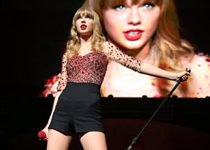 Taylor Swift on stage at the KIIS FM 2012 Jingle Ball concert at Nokia Theatre in Los Angeles - December 1, 2012 