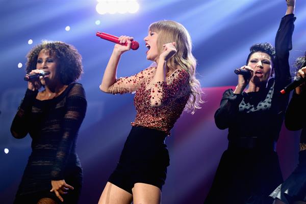 Taylor Swift on stage at the KIIS FM 2012 Jingle Ball concert at Nokia Theatre in Los Angeles - December 1, 2012 