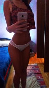 fartoofrail taking a selfie