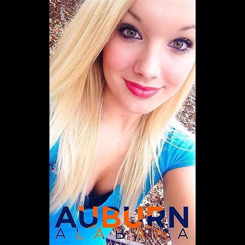 Mariah Alexis Vest taking a selfie