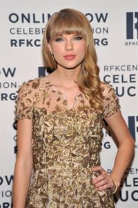 Taylor Swift Ripple of Hope Gala at The New York Marriott Marquis March 12, 2012 