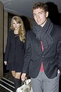 Taylor Swift goes out to dinner to Nobu on Park Lane in London October 19, 2010 