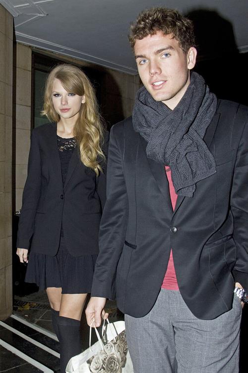 Taylor Swift goes out to dinner to Nobu on Park Lane in London October 19, 2010 
