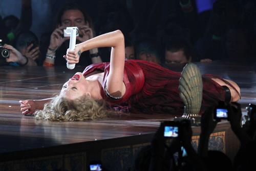 Taylor Swift performing live at prudential center in Newark July 20, 2011