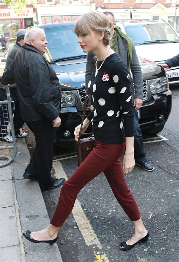 Taylor Swift outside BBC Radio 2 studios in London 11/7/12