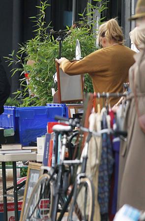 Taylor Swift out and about in London October 4, 2012 