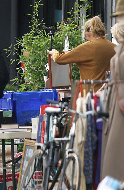 Taylor Swift out and about in London October 4, 2012 