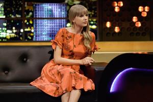 Taylor Swift At The Jonathan Ross Show in London - October 4, 2012 