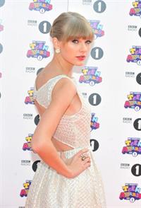 Taylor Swift BBC Radio 1 Teen Awards in London - 10/07/12