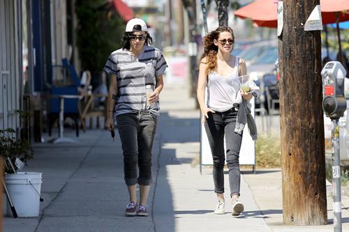 Kristen Stewart in Los Angeles (July 9, 2013) 