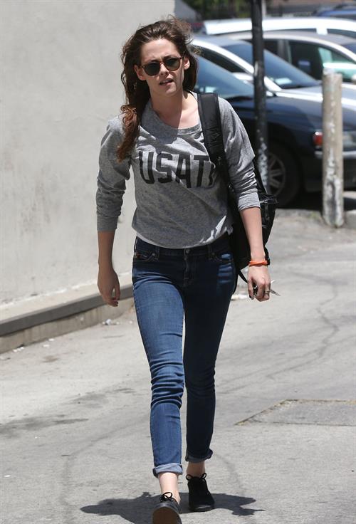 Kristen Stewart walking in Los Angeles - June 13, 2013 