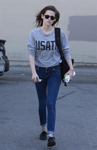 Kristen Stewart walking in Los Angeles - June 13, 2013 