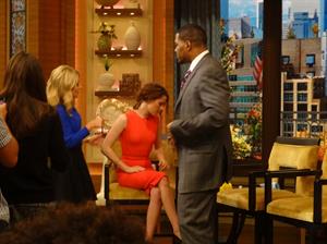 Kristen Stewart Live! with Kelly & Michael 11/7/12