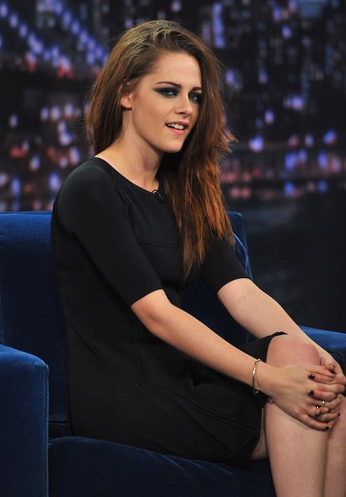 Kristen Stewart Late Night with Jimmy Fallon 11/7/12