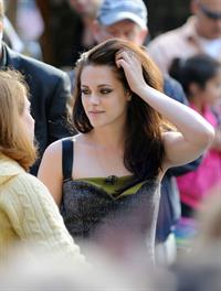 Kristen Stewart at 'The Today Show' in New York City - May 31, 2012