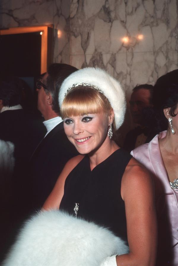 Elke Sommer