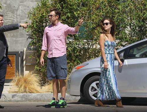 Olivia Wilde house hunting in LA 9/13/13