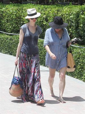 Anne Hathaway on a Beach in Miami 11 05 12 