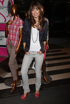 Olivia Wilde attends photocall at Liverpool Fashion Fest in Mexico City February 25, 2011 