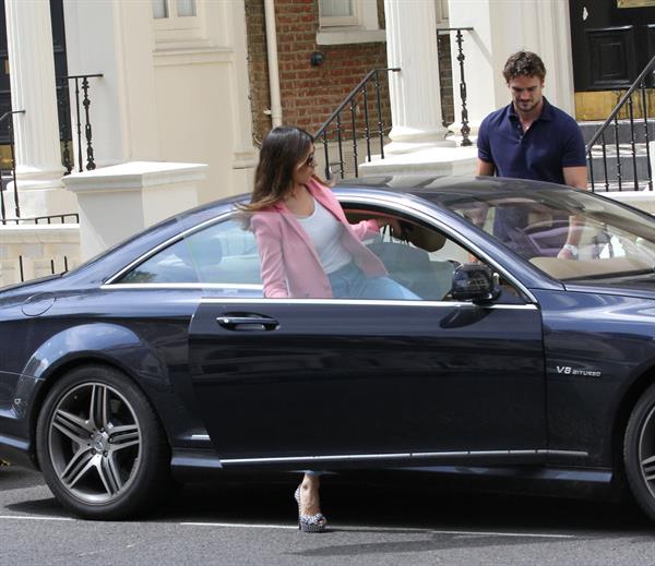 Kelly Brook - Leaving her London home - August 3, 2012