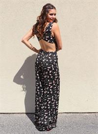 Nina Dobrev - Outside Barnes & Nobel in Atlanta - September 15, 2012