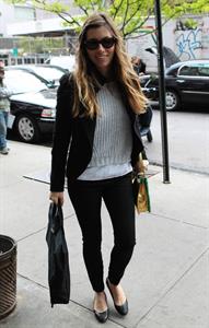 Jessica Biel - Spotted in New York City (06.05.2013) 
