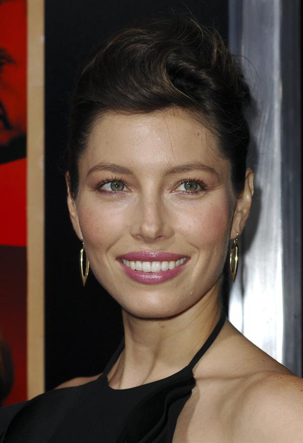 Jessica Biel  Hitchcock  Los Angeles Premiere (November 20, 2012)