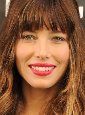 Jessica Biel poses at the Total Recall - Los Angeles Photo Call on July 28, 2012 in Beverly Hills, California