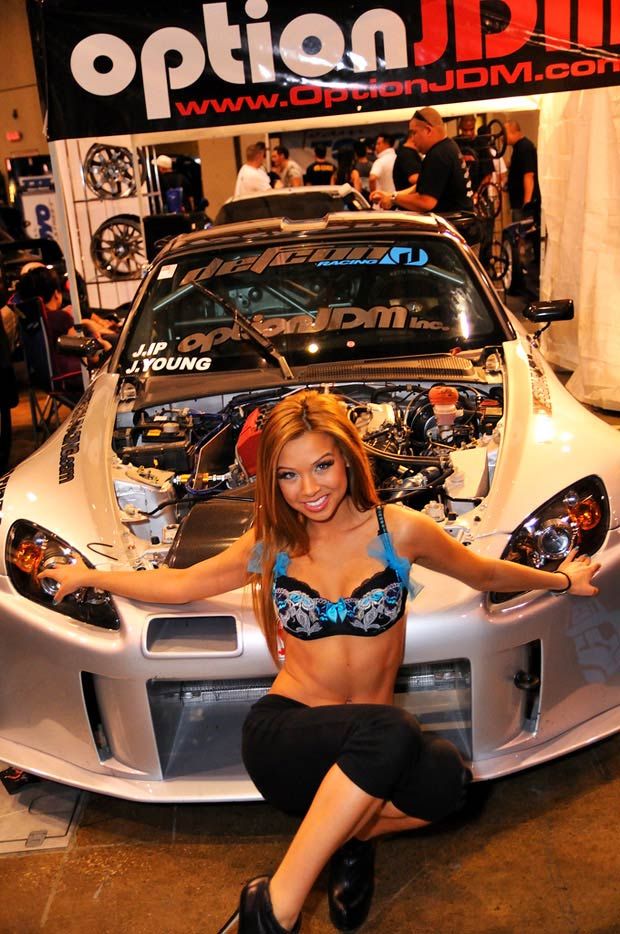 Dannie Riel in lingerie