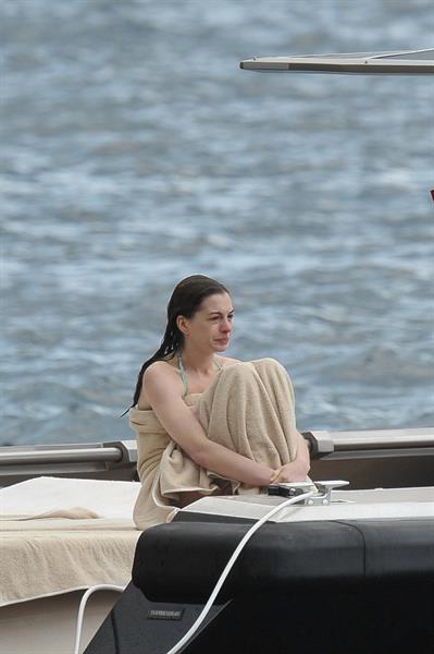 Anne Hathaway on vacation in Italy July 22, 2011 