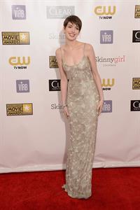 Anne Hathaway attends the Critics' Choice Movie Awards 2013 with Skinnygirl Cocktails at Barkar Hangar