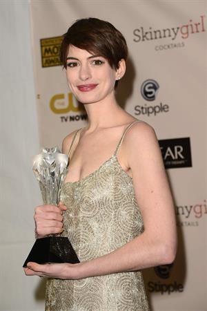 Anne Hathaway attends the Critics' Choice Movie Awards 2013 with Skinnygirl Cocktails at Barkar Hangar