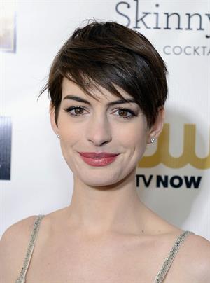 Anne Hathaway attends the Critics' Choice Movie Awards 2013 with Skinnygirl Cocktails at Barkar Hangar