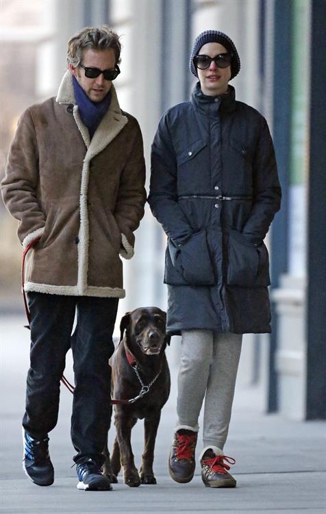 Anne Hathaway - out for a walk in NYC 1/8/13  