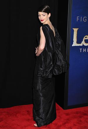 Anne Hathaway Les Miserables NY Premiere December 10-2012 
