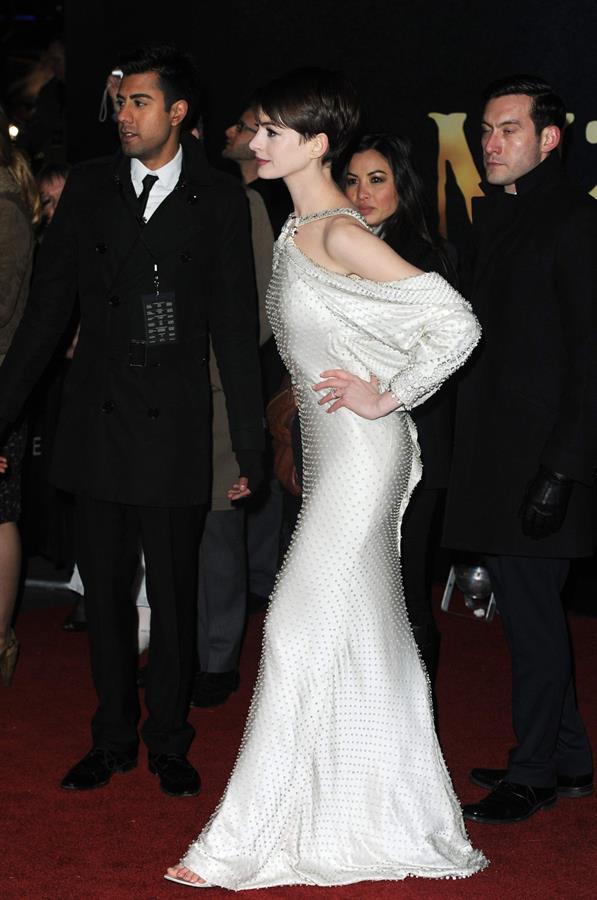 Anne Hathaway  'Les Miserables' World Premiere at the Odeon Leicester Square in London - December 5, 2012 