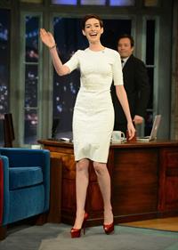Anne Hathaway Late Night With Jimmy Fallon in New York December 11, 2012 